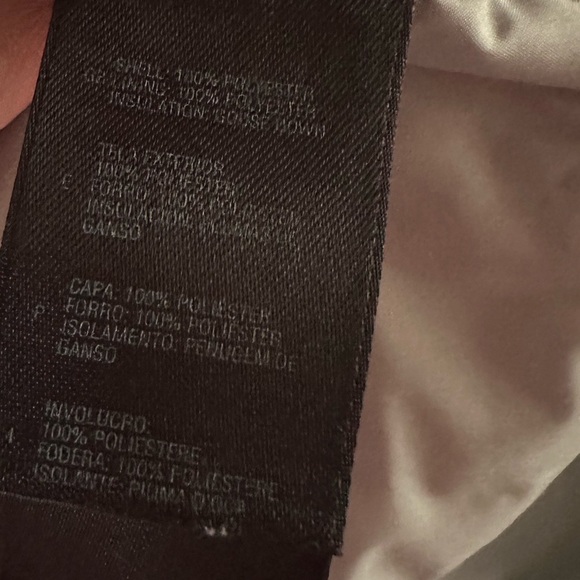 The North Face Women’s 700 Down Puffer Vest White Zip Up Sleeveless Size Medium - Picture 10 of 12